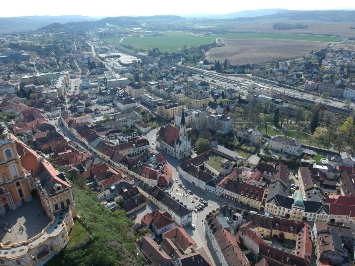 Schon Wohnen Beim Stift Melk Apartment ภายนอก รูปภาพ