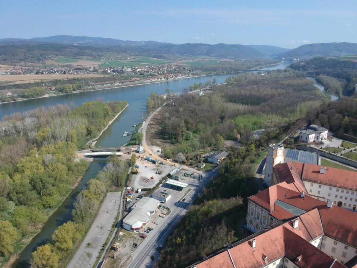 Schon Wohnen Beim Stift Melk Apartment ภายนอก รูปภาพ