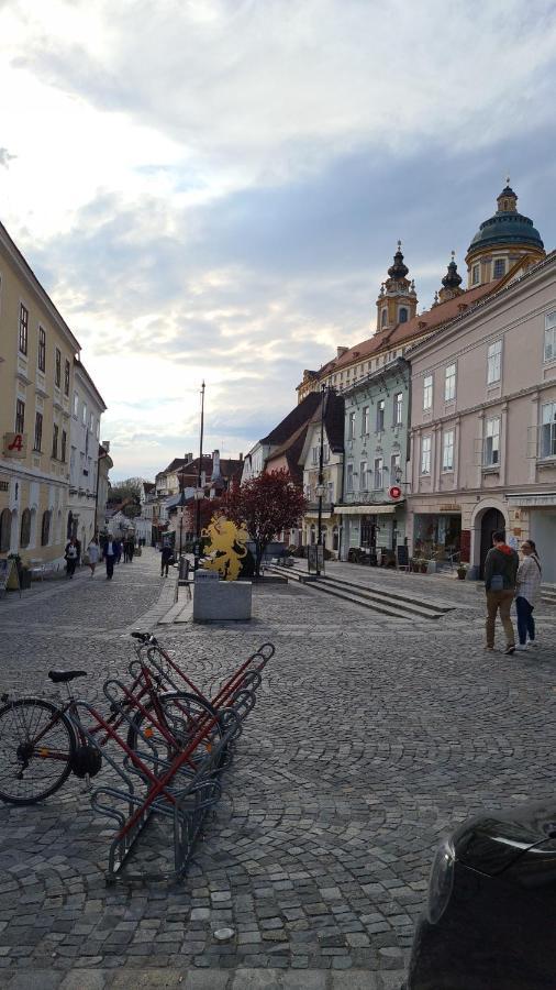 Schon Wohnen Beim Stift Melk Apartment ภายนอก รูปภาพ